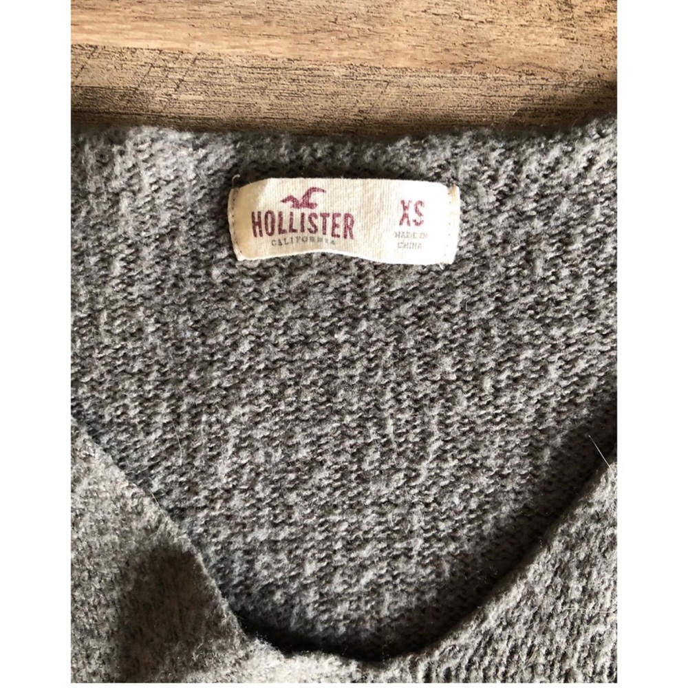 Sweater - Picture 3 of 3